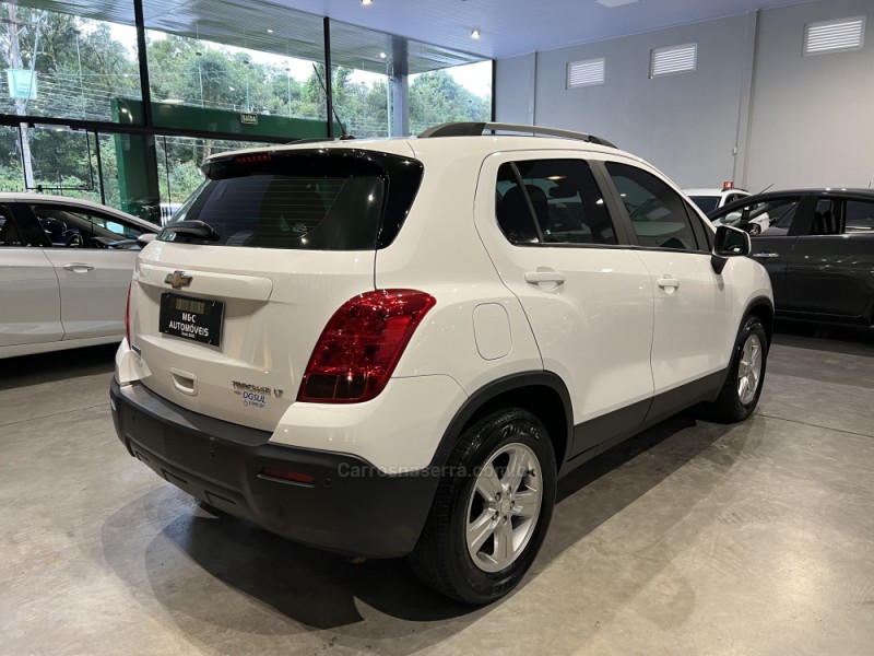 TRACKER 1.8 MPFI LT 4X2 16V FLEX 4P AUTOMÁTICO - 2016 - CAXIAS DO SUL