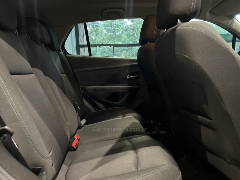 TRACKER 1.8 MPFI LT 4X2 16V FLEX 4P AUTOMÁTICO - 2016 - CAXIAS DO SUL