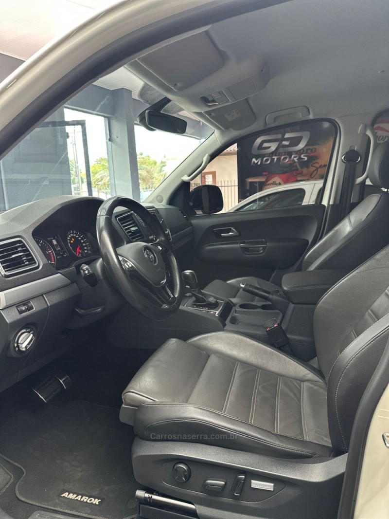 AMAROK 3.0 V6 TDI HIGHLINE CD DIESEL 4MOTION AUTOMÁTICO - 2019 - PASSO FUNDO