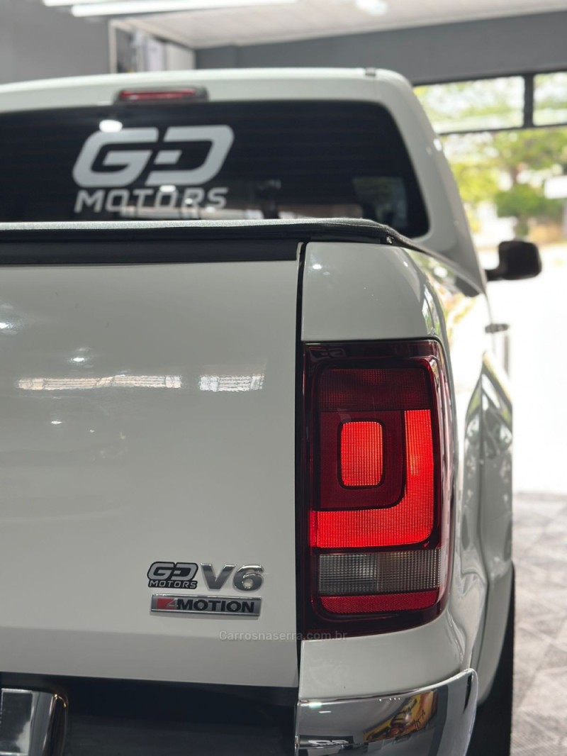 AMAROK 3.0 V6 TDI HIGHLINE CD DIESEL 4MOTION AUTOMÁTICO - 2019 - PASSO FUNDO