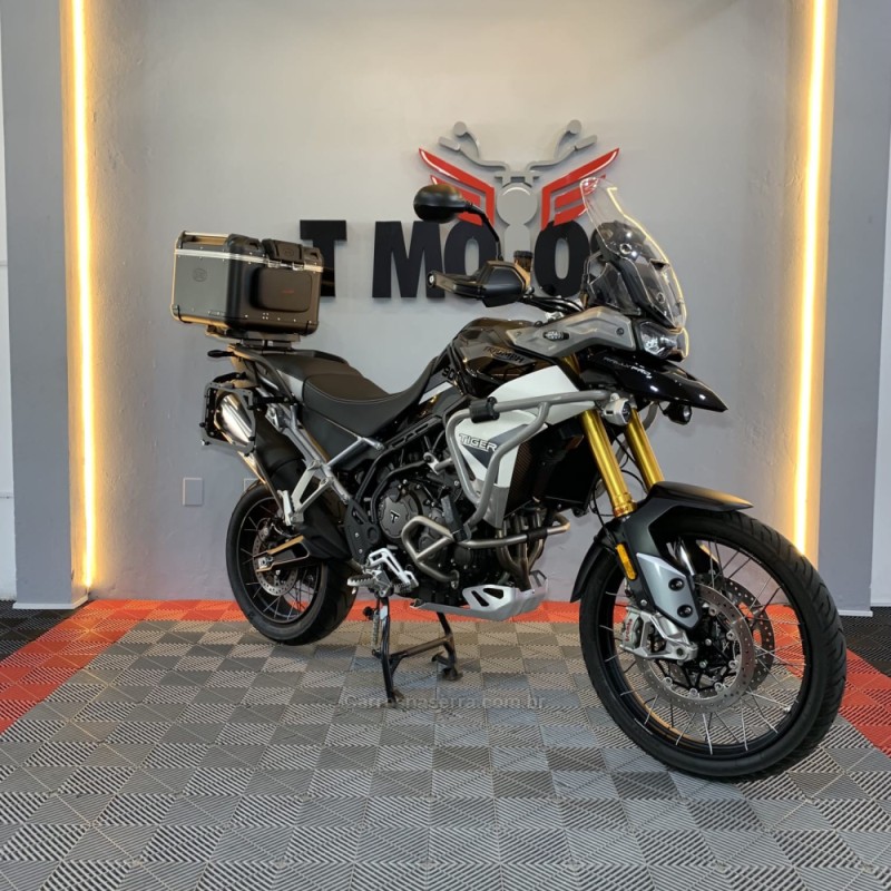 tiger 900 rally pro  2022 portao