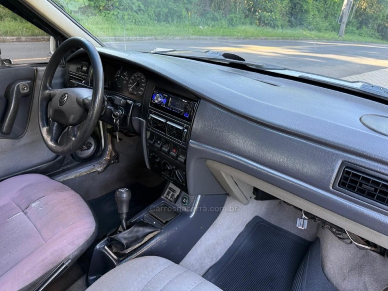 SANTANA 1.8 CLI 8V GASOLINA 4P MANUAL - 1995 - IVOTI