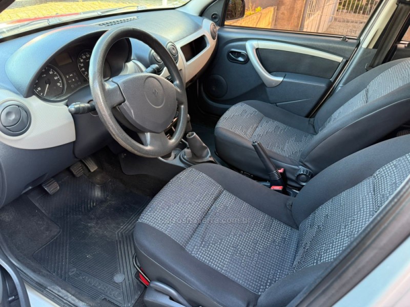 SANDERO 1.0 EXPRESSION 16V FLEX 4P MANUAL - 2010 - FARROUPILHA