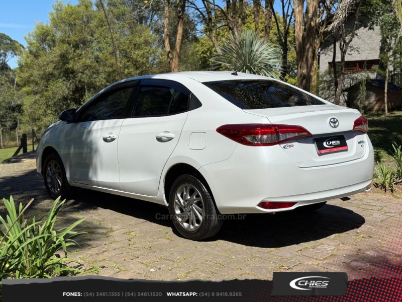 YARIS 1.5 16V FLEX SEDAN XS MULTIDRIVE4 - 2024 - CARLOS BARBOSA