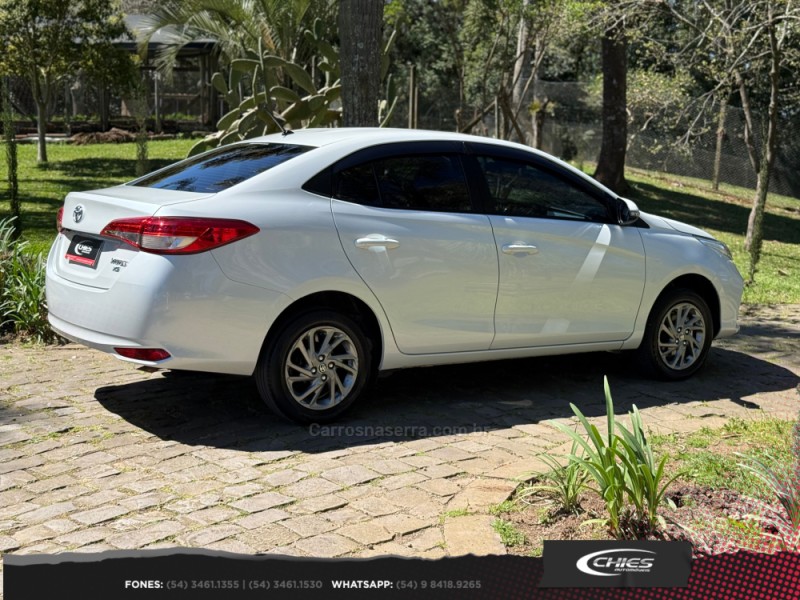 YARIS 1.5 16V FLEX SEDAN XS MULTIDRIVE4 - 2024 - CARLOS BARBOSA