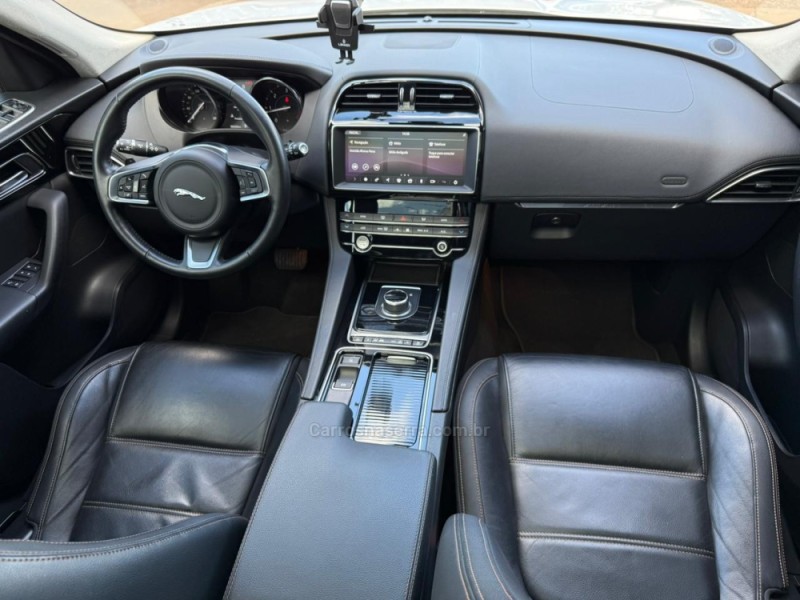 F-PACE 2.0 PRESTIGE 250CV GASOLINA 4P AUTOMÁTICO - 2020 - LAGOA VERMELHA