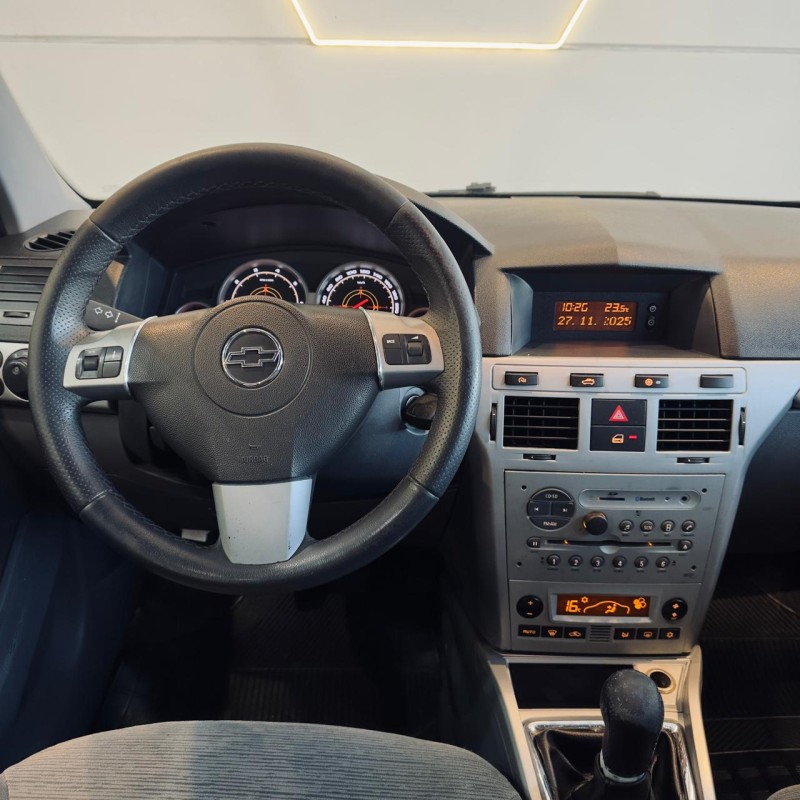 VECTRA 2.0 MPFI ELEGANCE 8V FLEX 4P MANUAL - 2011 - CAXIAS DO SUL