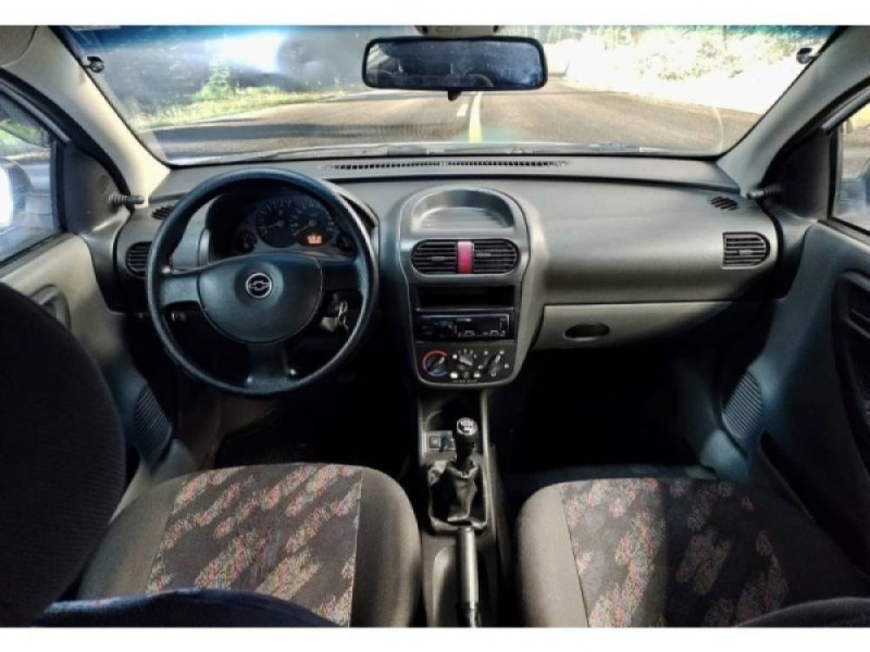 CORSA 1.8 MPFI MAXX SEDAN 8V FLEX 4P MANUAL - 2004 - CAXIAS DO SUL
