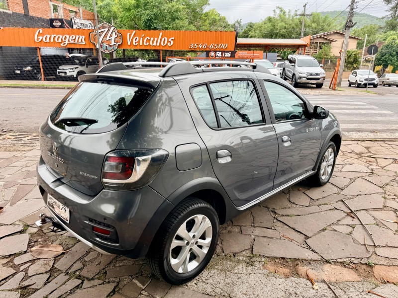 SANDERO 1.6 STEPWAY 16V FLEX 4P MANUAL - 2016 - TRêS COROAS