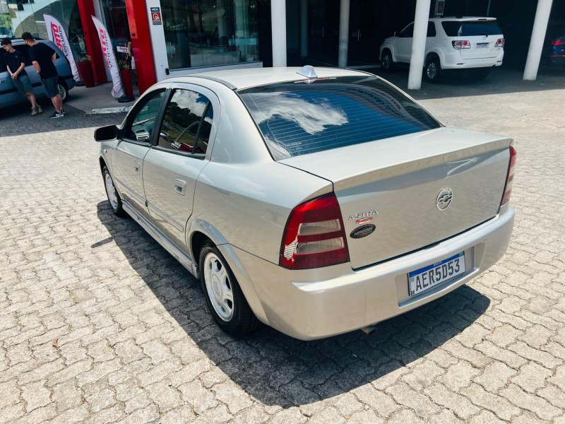 ASTRA 1.8 MPFI COMFORT SEDAN 8V ÁLCOOL 4P MANUAL - 2005 - BENTO GONçALVES
