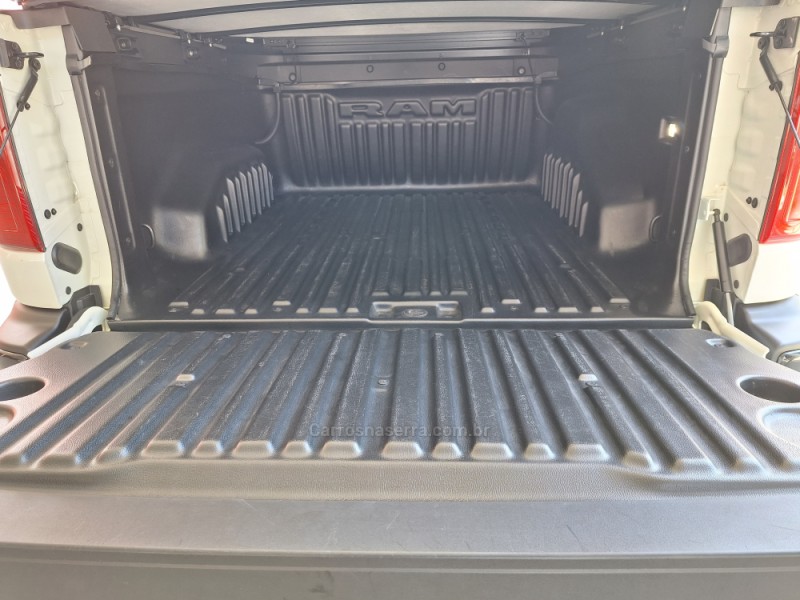 RAMPAGE 2.0 HURRICANE R/T 4 4X4 TURBO GASOLINA 4P AUTOMÁTICO - 2024 - CAXIAS DO SUL