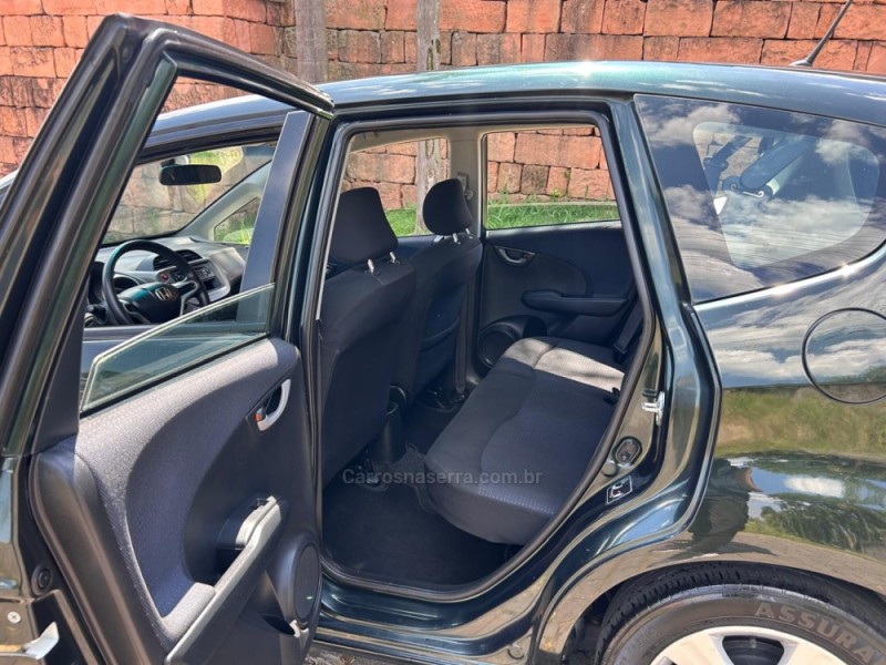 FIT 1.4 LX 8V FLEX 4P MANUAL - 2009 - VENâNCIO AIRES