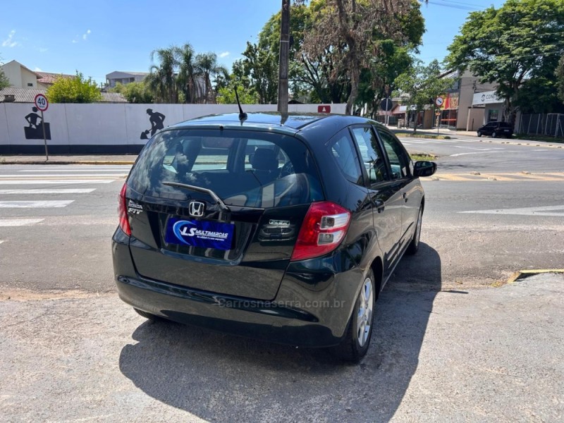 FIT 1.4 LX 8V FLEX 4P MANUAL - 2009 - VENâNCIO AIRES