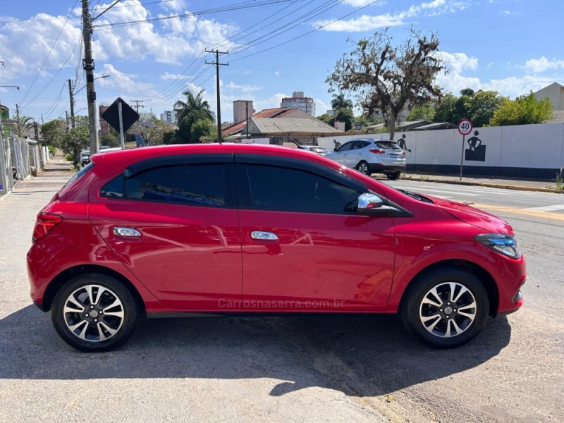 ONIX 1.4 MPFI LTZ 8V FLEX 4P MANUAL - 2013 - VENâNCIO AIRES