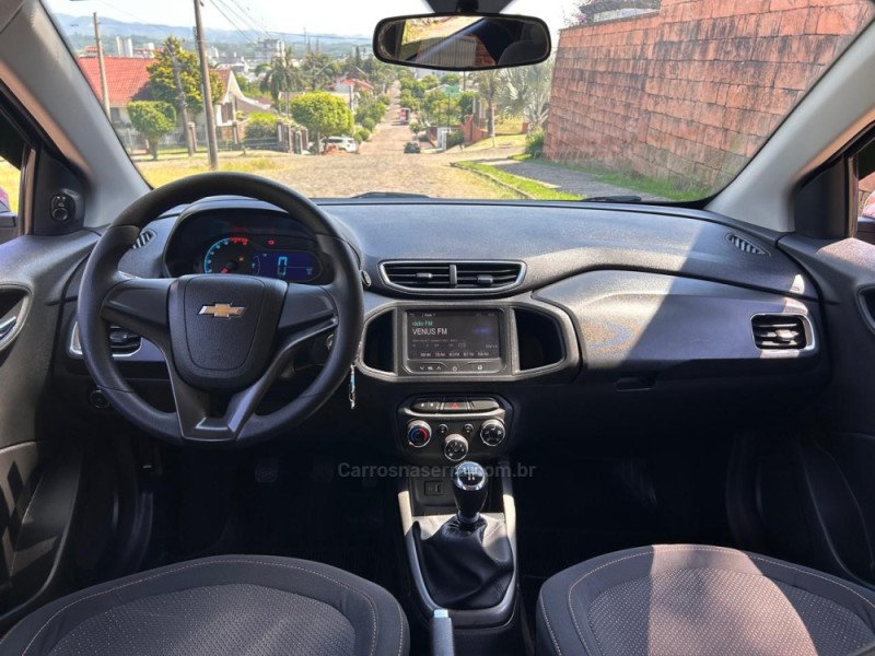 ONIX 1.4 MPFI LTZ 8V FLEX 4P MANUAL - 2013 - VENâNCIO AIRES