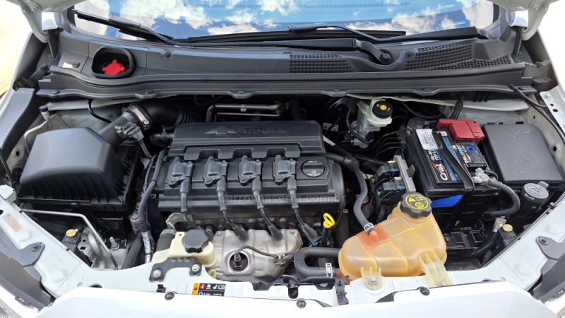 ONIX 1.0 MPFI LS 8V FLEX 4P MANUAL - 2015 - SãO MARCOS