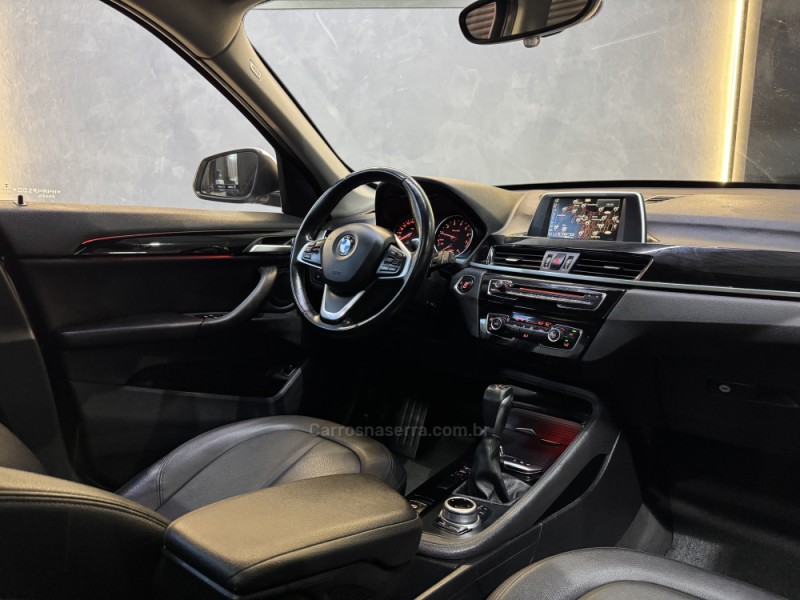 X1 2.0 18I S-DRIVE 4X2 16V GASOLINA 4P AUTOMÁTICO - 2017 - NOVO HAMBURGO