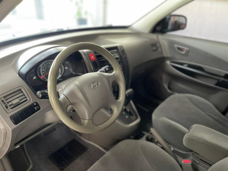 TUCSON 2.0 GL 2WD 16V GASOLINA 4P MANUAL - 2010 - BOM PRINCíPIO