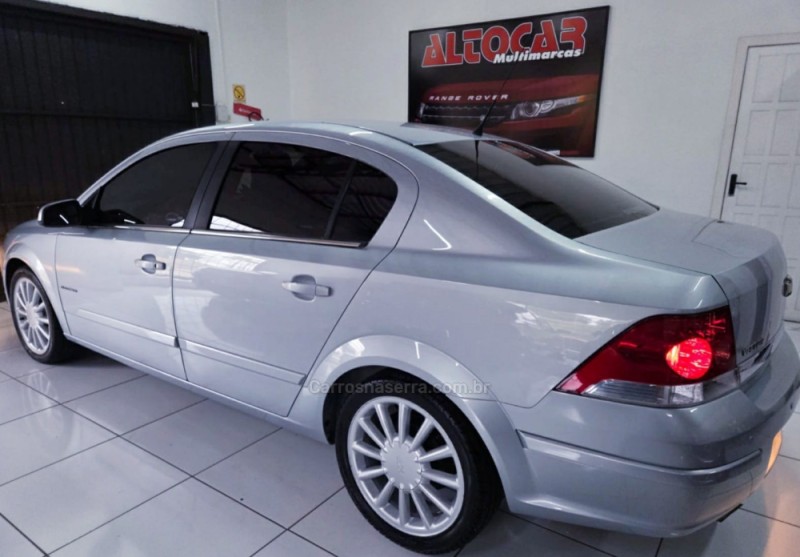 VECTRA 2.0 MPFI ELEGANCE 8V 140CV FLEX 4P AUTOMÁTICO - 2010 - CAMPO BOM