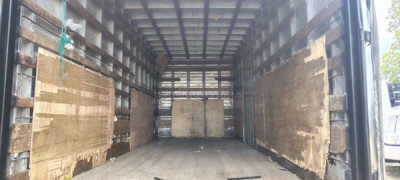 8500  - 2006 - PORTãO