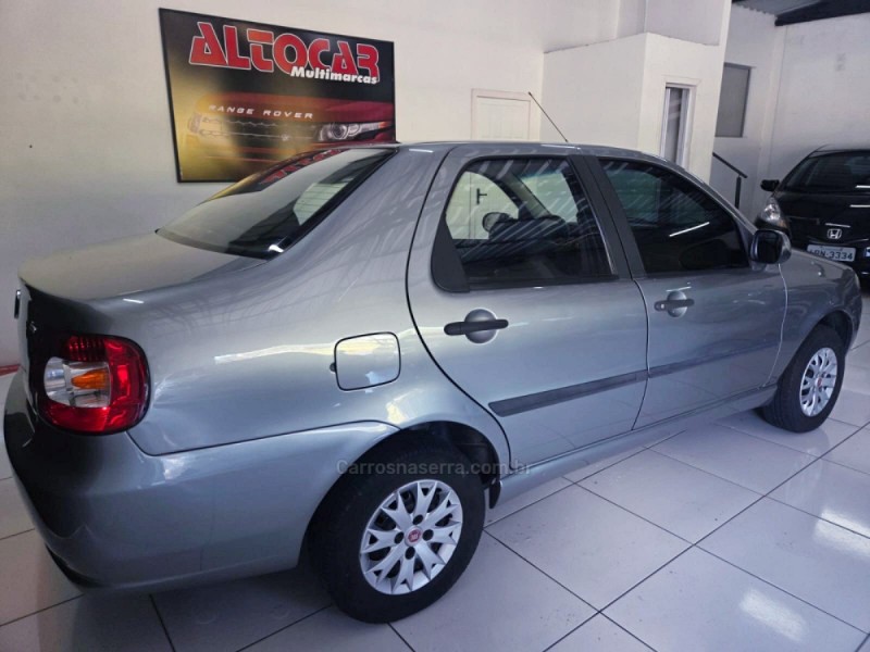 SIENA 1.0 MPI FIRE CELEBRATION 8V FLEX 4P MANUAL - 2011 - CAMPO BOM