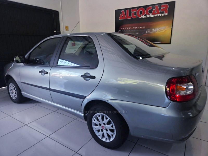 SIENA 1.0 MPI FIRE CELEBRATION 8V FLEX 4P MANUAL - 2011 - CAMPO BOM