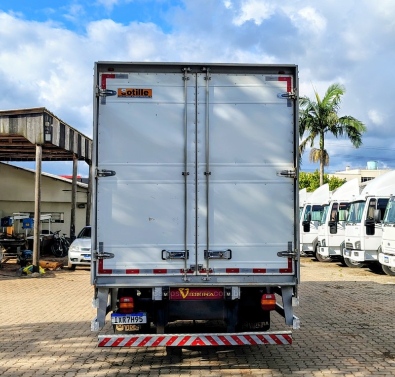 CARGO 1119 TURBO - 2017 - PORTãO