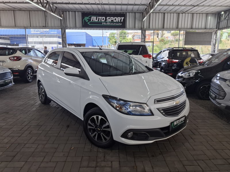 ONIX 1.4 MPFI LTZ 8V FLEX 4P MANUAL - 2014 - CAXIAS DO SUL