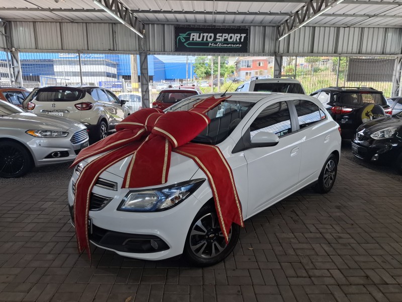 ONIX 1.4 MPFI LTZ 8V FLEX 4P MANUAL - 2014 - CAXIAS DO SUL