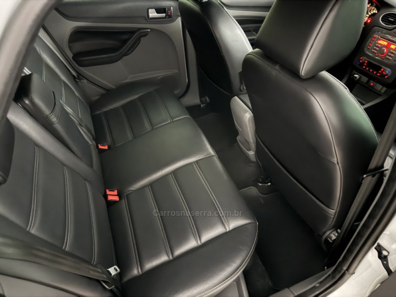 FOCUS 2.0 TITANIUM HATCH 16V FLEX 4P AUTOMÁTICO - 2013 - CAXIAS DO SUL