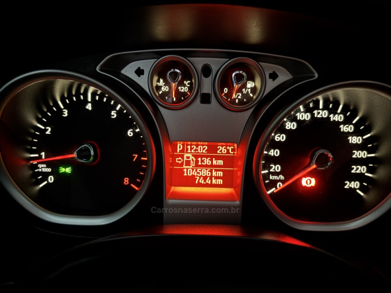 FOCUS 2.0 TITANIUM HATCH 16V FLEX 4P AUTOMÁTICO - 2013 - CAXIAS DO SUL