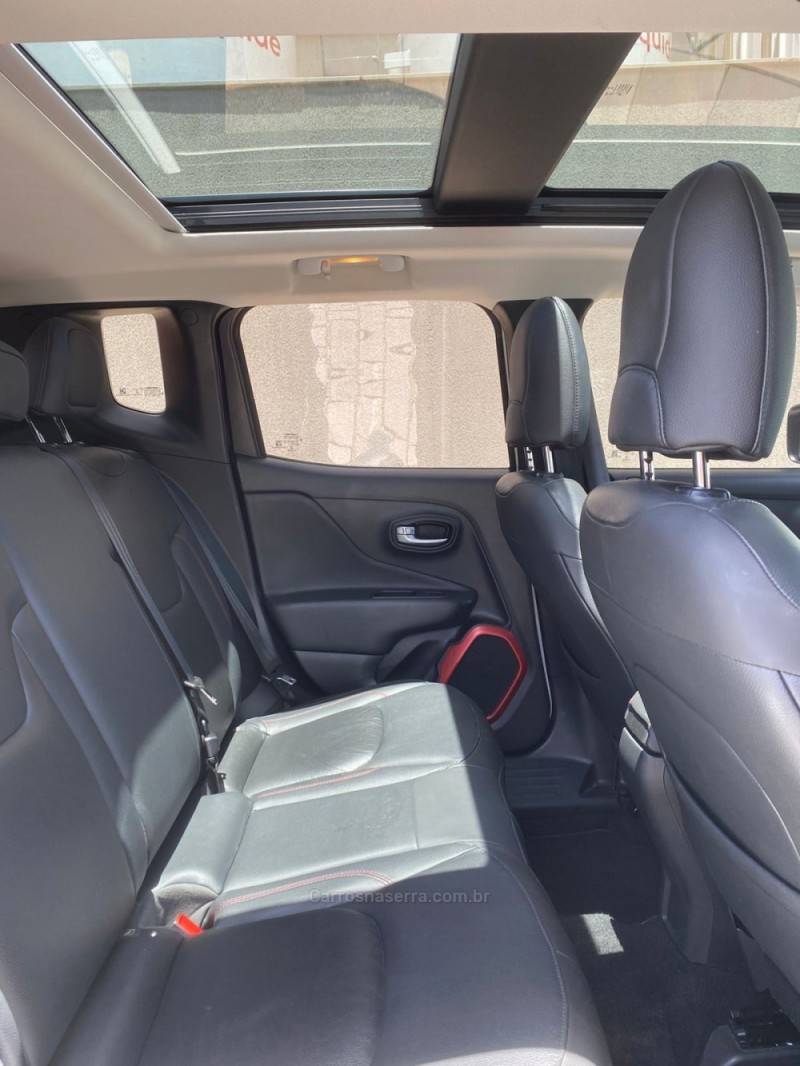 RENEGADE 2.0 16V TURBO DIESEL TRAILHAWK 4P 4X4 AUTOMÁTICO - 2018 - CAXIAS DO SUL