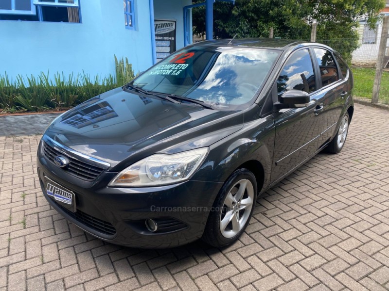 focus 1.6 gl 16v flex 4p manual 2012 canela