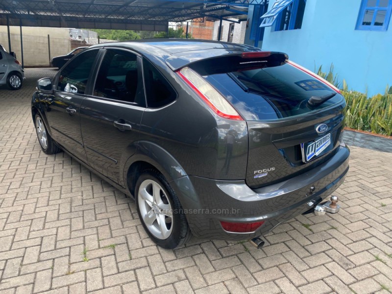 FOCUS 1.6 GL 16V FLEX 4P MANUAL - 2012 - CANELA