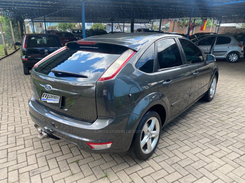 FOCUS 1.6 GL 16V FLEX 4P MANUAL - 2012 - CANELA