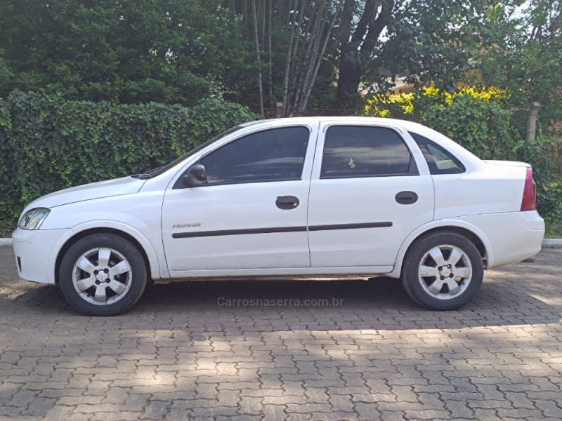 CORSA 1.0 MPFI SEDAN 8V GASOLINA 4P MANUAL - 2003 - IVOTI