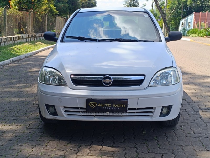 CORSA 1.0 MPFI SEDAN 8V GASOLINA 4P MANUAL - 2003 - IVOTI