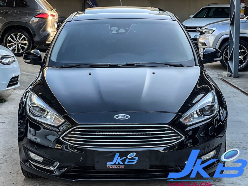 FOCUS 2.0 TITANIUM SEDAN 16V FLEX 4P AUTOMÁTICO - 2019 - NOVO HAMBURGO