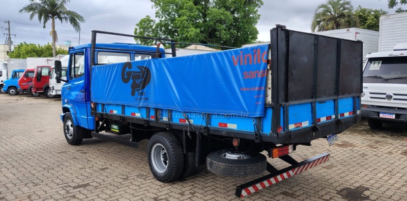 709  - 1989 - PORTãO