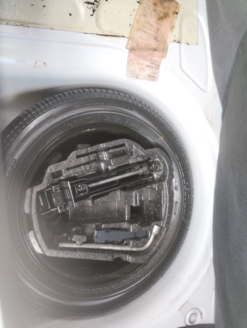 FOX 1.0 MPI TRACK 12V FLEX 4P MANUAL - 2017 - CAXIAS DO SUL