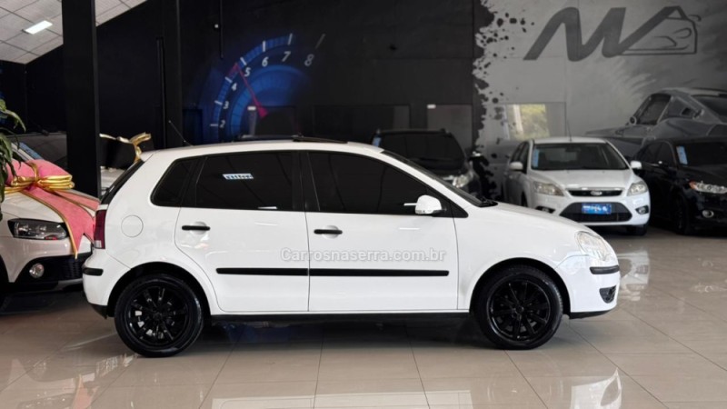 POLO 1.6 MI 8V E-FLEX 4P MANUAL - 2010 - ESTâNCIA VELHA