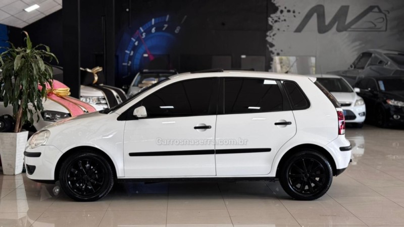 POLO 1.6 MI 8V E-FLEX 4P MANUAL - 2010 - ESTâNCIA VELHA