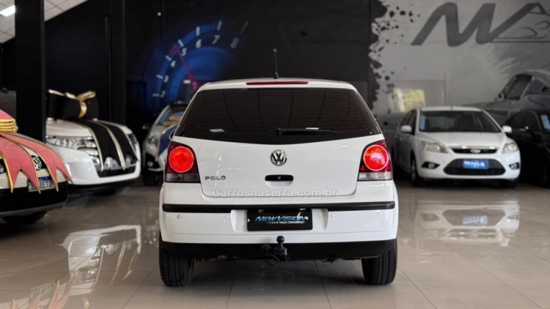 POLO 1.6 MI 8V E-FLEX 4P MANUAL - 2010 - ESTâNCIA VELHA