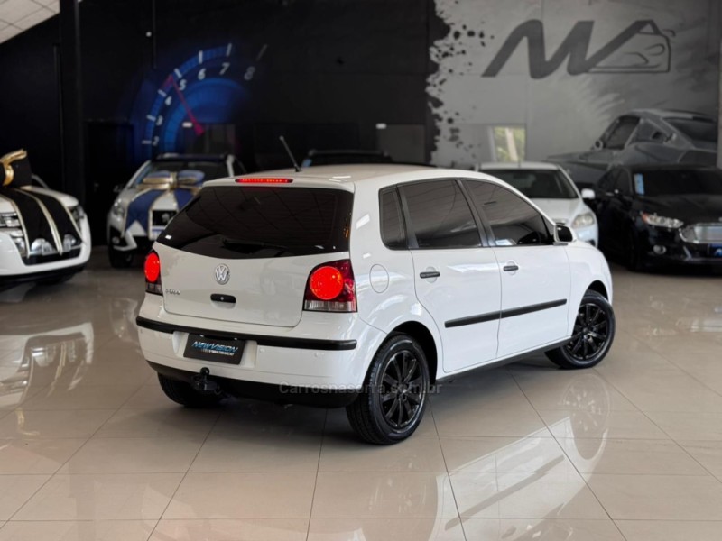 POLO 1.6 MI 8V E-FLEX 4P MANUAL - 2010 - ESTâNCIA VELHA