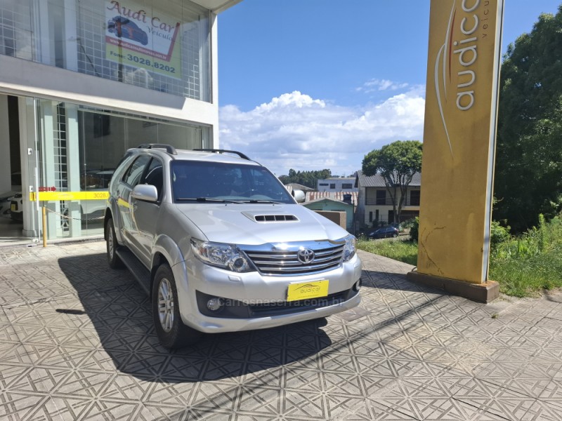 hilux sw4 3.0 srv 4x4 7 lugares 16v turbo intercooler diesel 4p automatico 2012 caxias do sul