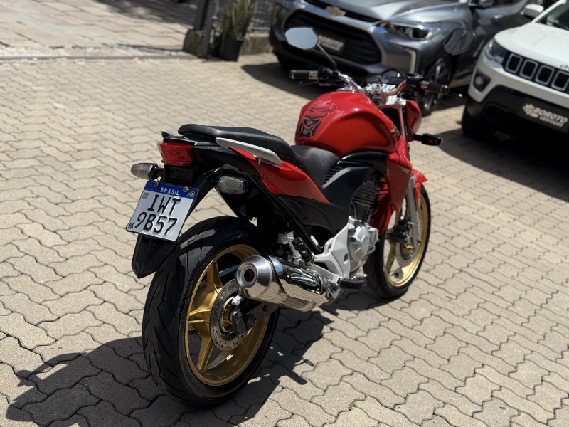 CB 300R  - 2015 - BENTO GONçALVES