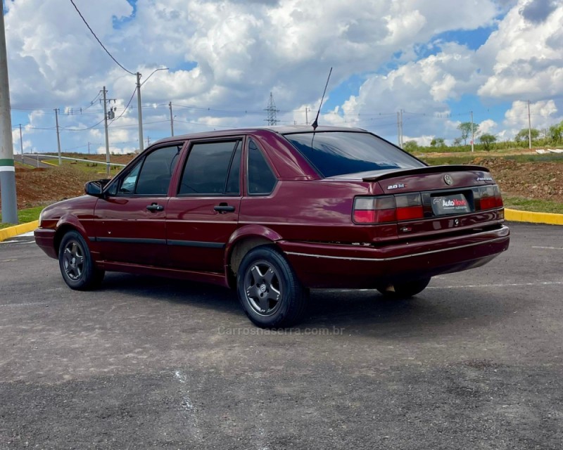 SANTANA 2.0 MI 8V GASOLINA 4P MANUAL - 1998 - VACARIA