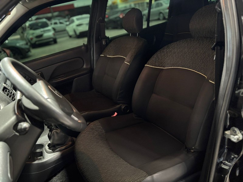 CLIO 1.0 EXPRESSION 16V FLEX 4P MANUAL - 2014 - CAXIAS DO SUL