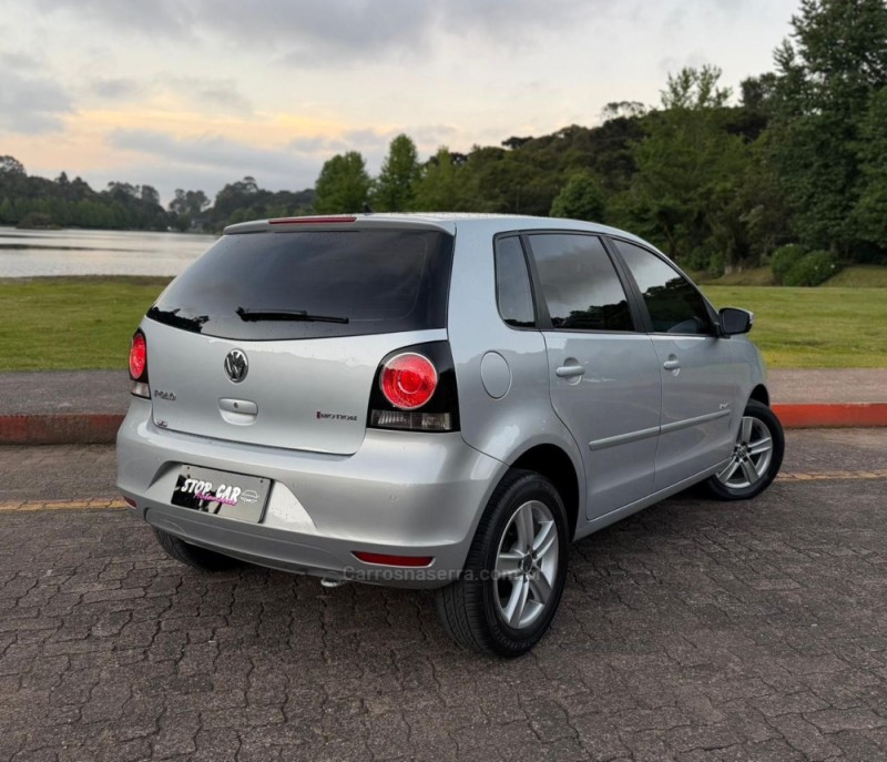 POLO 1.6 MI 8V FLEX 4P AUTOMATIZADO - 2013 - SãO FRANCISCO DE PAULA