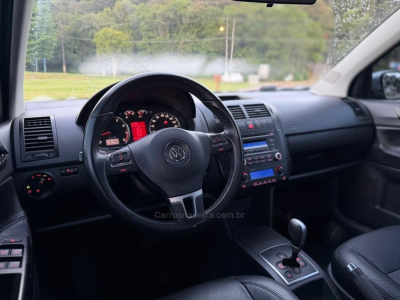 POLO 1.6 MI 8V FLEX 4P AUTOMATIZADO - 2013 - SãO FRANCISCO DE PAULA